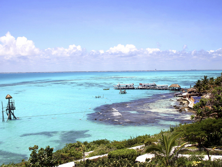 Au Sud de Tulum, on trouve des étendues de sable fin, les plus paisibles de la région. Là-bas, pas de grands complexes hôteliers mais des « cabana » luxueuses ou rustiques.