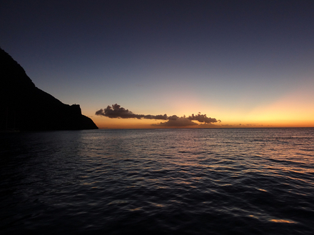 Coucher du soleil aux 2 Pitons, Sainte-Lucie Nautisme Article
