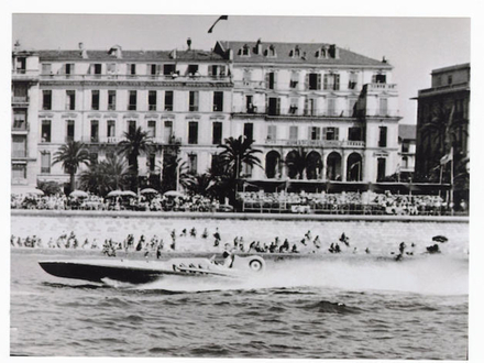 Bateau à moteur Rafale V (autrefois Aurora) en 1934. Hydroplane de record à moteur d'avion Hispano-Suiza V12. Nautisme Article