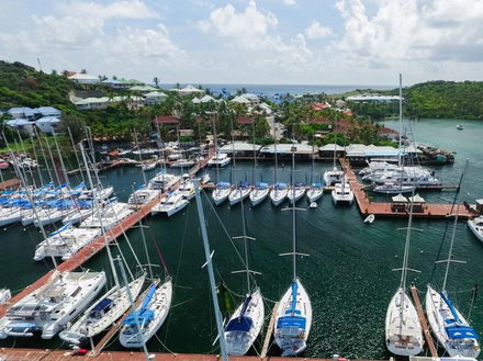 A Saint-Martin, ce sont 30 bateaux sur 60 qui étaient irrécupérables. A Saint-Martin, ce sont 30 bateaux sur 60 qui étaient irrécupérables.