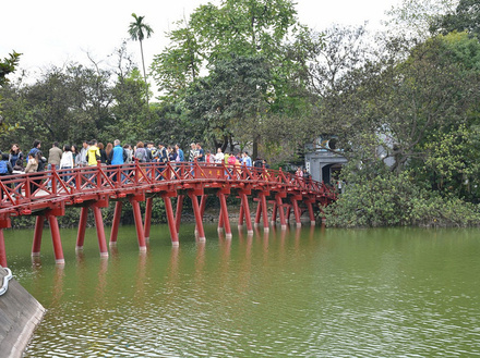 Vers le temps Ngoc Son à Hanoï, la capitale. Vers le temps Ngoc Son à Hanoï, la capitale.