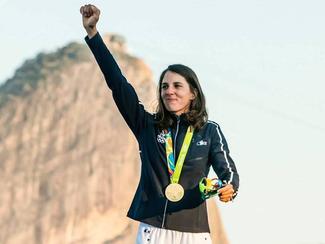 Charline Picon, médaille d'or 2016 de voile...