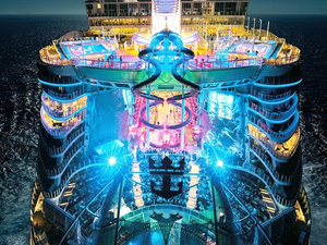 Le paquebot géant Symphony of the Seas sera livré le 23 mars