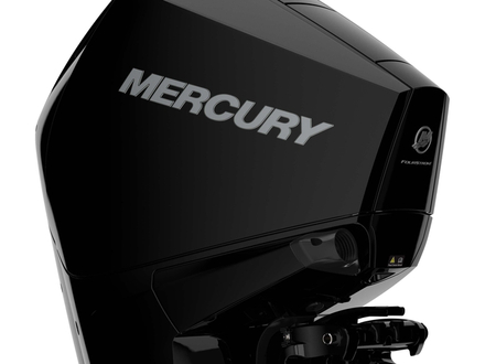 Au chapitre innovation, le nouveau V6 comporte notamment une petite trappe en haut du moteur qui permet d'ajuster le niveau d'huile. Bonne idée !   Au chapitre innovation, le nouveau V6 comporte notamment une petite trappe en haut du moteur qui permet d'ajuster le niveau d'huile. Bonne idée !