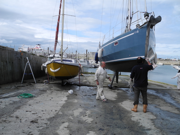A prévoir : dès le mois de mars, les aires de carénage sont encombrées Nautisme Article