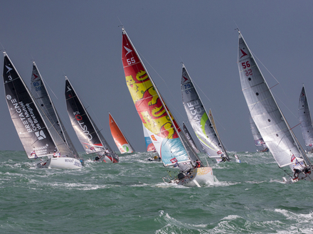 Pour la 15e édition de la Solo Maître CoQ, 23 concurrents se sont affrontés lors de deux courses. Une épreuve inscrite au Championnat de France Elite de Course au Large en Solitaire.
