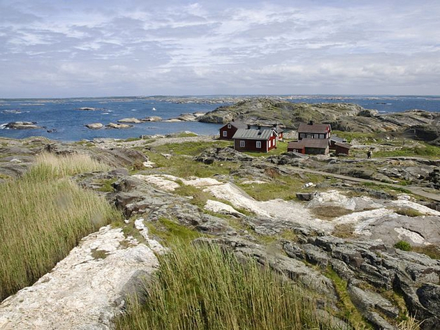 Dans l'archipel de la côte Ouest se trouve le parc marin national de Kosterhavet, il séduit les visiteurs par ses paysages parsemés de plages et d'îles rocheuses. Nautisme Article