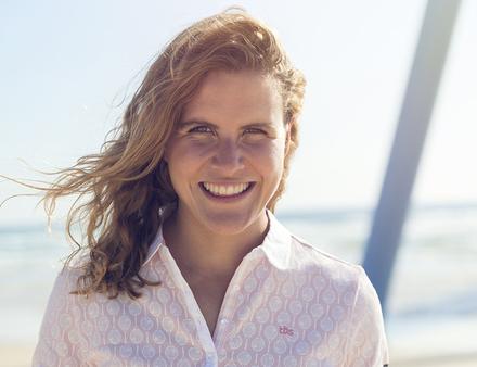 Clarisse Crémer prendra le départ de la Transat AG2R La Mondiale le 22 avril aux côtés de son compagnon Tanguy Le Turquais, et à bord du Figaro Everial. Nautisme Article