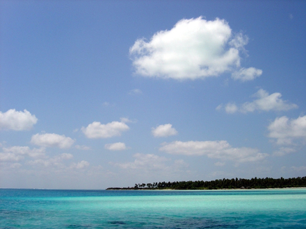L'île de Bangaram fait partie de l'archipel de Lakshadweep, et possède de nombreuses infrastructures de plongée. L'île de Bangaram fait partie de l'archipel de Lakshadweep, et possède de nombreuses infrastructures de plongée.