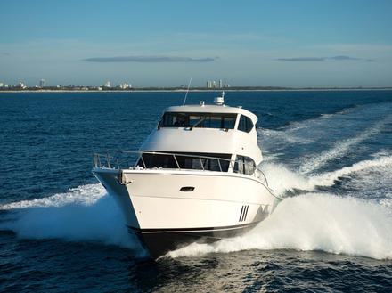 Maritimo est un chantier australien r&eacute;put&eacute; pour qualit&eacute; de fabrication et sa gamme de motor-yachts entre 51 et 70 pieds. 