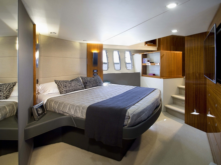 Trois cabines au programme avec deux salles de bain et un am&eacute;nagement modulable pour l'heureux propri&eacute;taire.