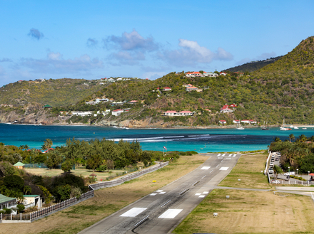 Piste d'atterrissage de l'aéroport de Saint-Barthélemy