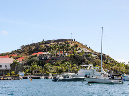 Fort Oscar sur la péninsule de Gustavia