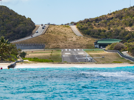 Avion en bout de piste