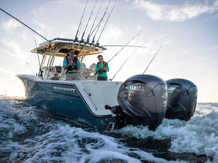 Le système d'injection directe du nouveau Yamaha dispose de cinq pompes à carburant. Le système d'injection directe du nouveau Yamaha dispose de cinq pompes à carburant.