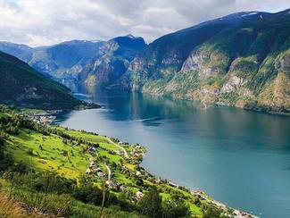À la découverte des plus beaux fjords de...