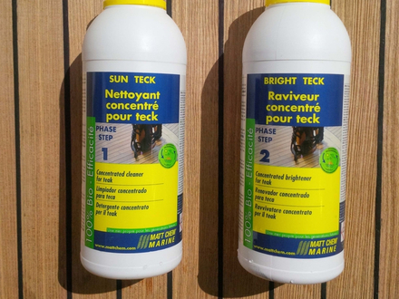 Le Sun Teck doit être utilisé en premier afin de nettoyer le bois (pas besoin de frotter). Ensuite le Bright Teck vient raviver le bois.