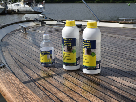 Nous avons sélectionné chez Matt Chem le cycle d'entretien pour le bois. Il se compose de trois produits, un nettoyant, un raviveur et une huile.