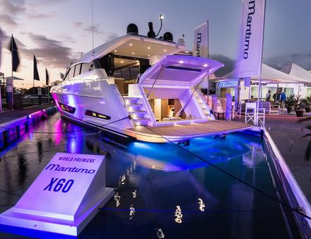 Le point commun entre toutes les unités de la gamme X-Series est la cabine arrière polyvalente, offrant de larges possibilités de personnalisation. Nautisme Article