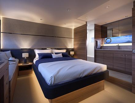 Finition soignée et construction impeccable pour la cabine propriétaire du X60. Nautisme Article