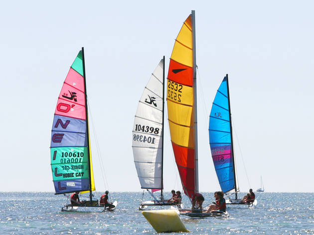 A la Couarde Sud se trouve le centre de voile d'Antoine. Un lieu stratégique puisque c'est la plage la plus ventée niveau thermique. Nautisme Article