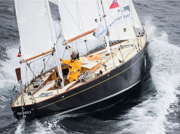 Loïck Peyron à bord de Pen Duick II lors de la Transat anglaise en 2016 Nautisme Article
