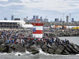 Volvo Ocean Race : un mort et deux blessés dans un accident au port