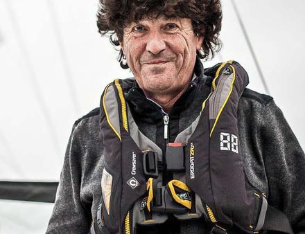 Les coureurs, comme Jean le Cam, optent pour des modèles tout temps Nautisme Article