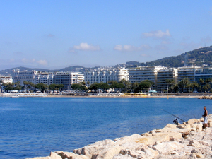 Une plage de Cannes sera évacuée jeudi pour faire exploser un obus en mer