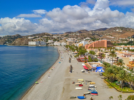 Plage d'Almunecar en Espagne