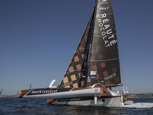 Répétition générale en solitaire avant la Route du Rhum pour Armel Tripon