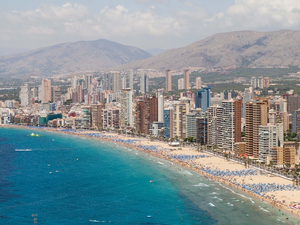 Sous le soleil de La Costa Blanca, destination balnéaire en vogue