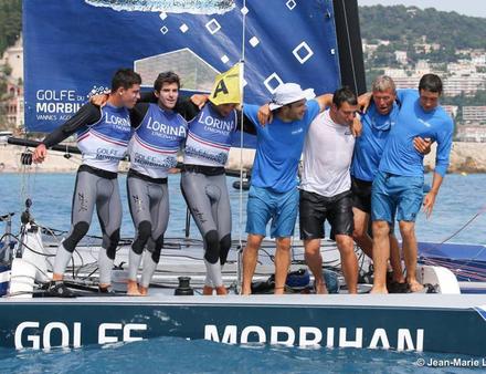 Lorina Limonade Golfe du Morbihan a fait preuve d'une impressionnante régularité. Sur 15 jours de course, ils ont remporté quatre victoires et terminé neuf fois sur le podium ! Nautisme Article