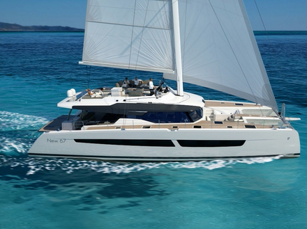 Coup de coeur annoncé pour le nouveau navire amiral du chantier, le Fountaine Pajot New 67.