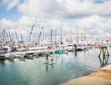 Ce salon s'adresse aussi bien aux passionnés, aux marins en herbe qu'aux amoureux de la mer sous toutes ses formes. D'ailleurs, un large éventail de sports et d'activités nautiques seront proposées. Nautisme Article
