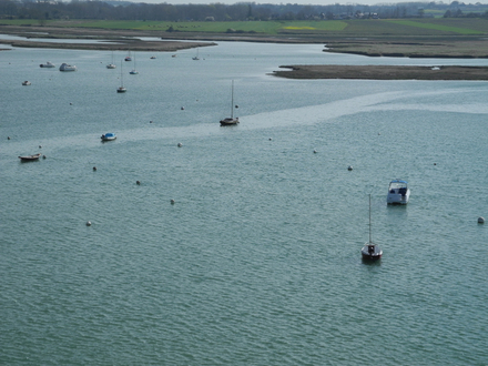 Port-Saint-Jean vu du pont à La Ville-ès-Nonais. Port-Saint-Jean vu du pont à La Ville-ès-Nonais.