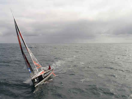 Anthony Marchand a coupé la ligne d'arrivée après 3 jours 9 heures 54 minutes et 28 secondes, avec 3'06'' minutes d'avance sur Thierry Chabagny et 3'38'' sur Charlie Dalin.