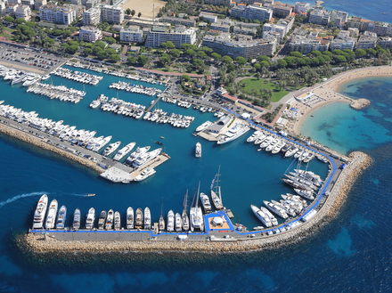 Face à de plus en plus de demandes de la part des exposants, le Yachting Festival va, peut-être, se développer du côté de Port Canto. Face à de plus en plus de demandes de la part des exposants, le Yachting Festival va, peut-être, se développer du côté de Port Canto.