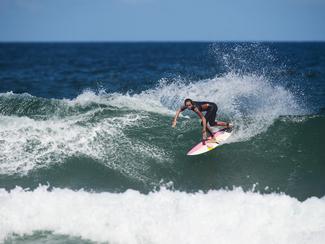 Surf : la France a ses six champions pour les...