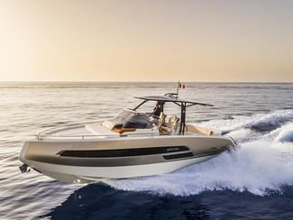 Invictus 320 GT : le meilleur du 280 et du 370 GT