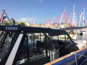 Fjord 44 coupé : cabine avec vue !