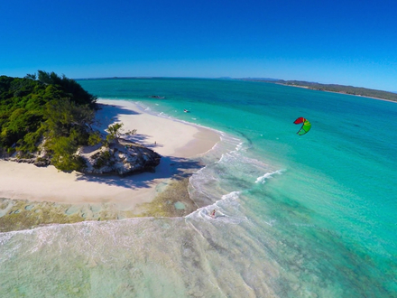 Entre plongée sous-marine, pêche sportive, croisière en voiliers ou sorties en kitesurf, les amoureux de découvertes aquatiques ont l'embarras du choix. Entre plongée sous-marine, pêche sportive, croisière en voiliers ou sorties en kitesurf, les amoureux de découvertes aquatiques ont l'embarras du choix.