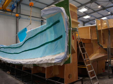 Le Neel 47 sera mis à l'eau en janvier/février et sera présenté à La Grande Motte. Une vingtaine d'unités ont déjà été commandées. Le Neel 47 sera mis à l'eau en janvier/février et sera présenté à La Grande Motte. Une vingtaine d'unités ont déjà été commandées.