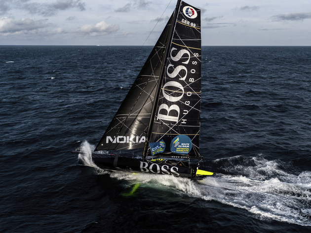 Si Jérémie Beyou n'a pas hésité à publier des vidéos de son nouvel IMOCA Charal, on ne sait rien des évolutions engagées sur Hugo Boss par le britannique Alex Thomson... Nautisme Article