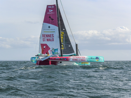 Gilles Lamiré fera de nouveau confiance à l'ex "Prince de Bretagne", que Lionel Lemonchois a conduit à la victoire en Multi50 dans la Route du Rhum 2010. Rebaptisé depuis "La French Tech Rennes St-Malo". Nautisme Article