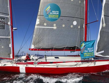 C'est en raison de sa couleur, de sa longueur (18 m) et de son étroitesse (3,76 m) que ce joli voilier a hérité dès son lancement du surnom de « Cigare Rouge ». Il a été remis à l'eau en juin. Nautisme Article