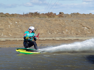 Alex Caizergues va tenter de battre son propre record mondial de vitesse en kitesurf