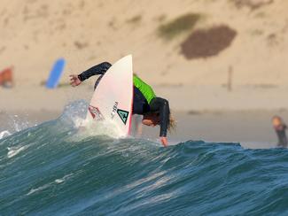 Les surfeurs assurent le show à La Torche