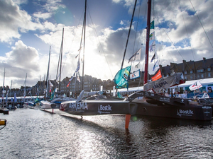 Lalou Roucayrol et le Multi50 Arkema, présents à Saint-Malo et prêts pour le départ !