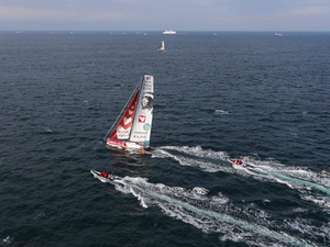 Avarie pour Samantha Davies, elle est déroutée